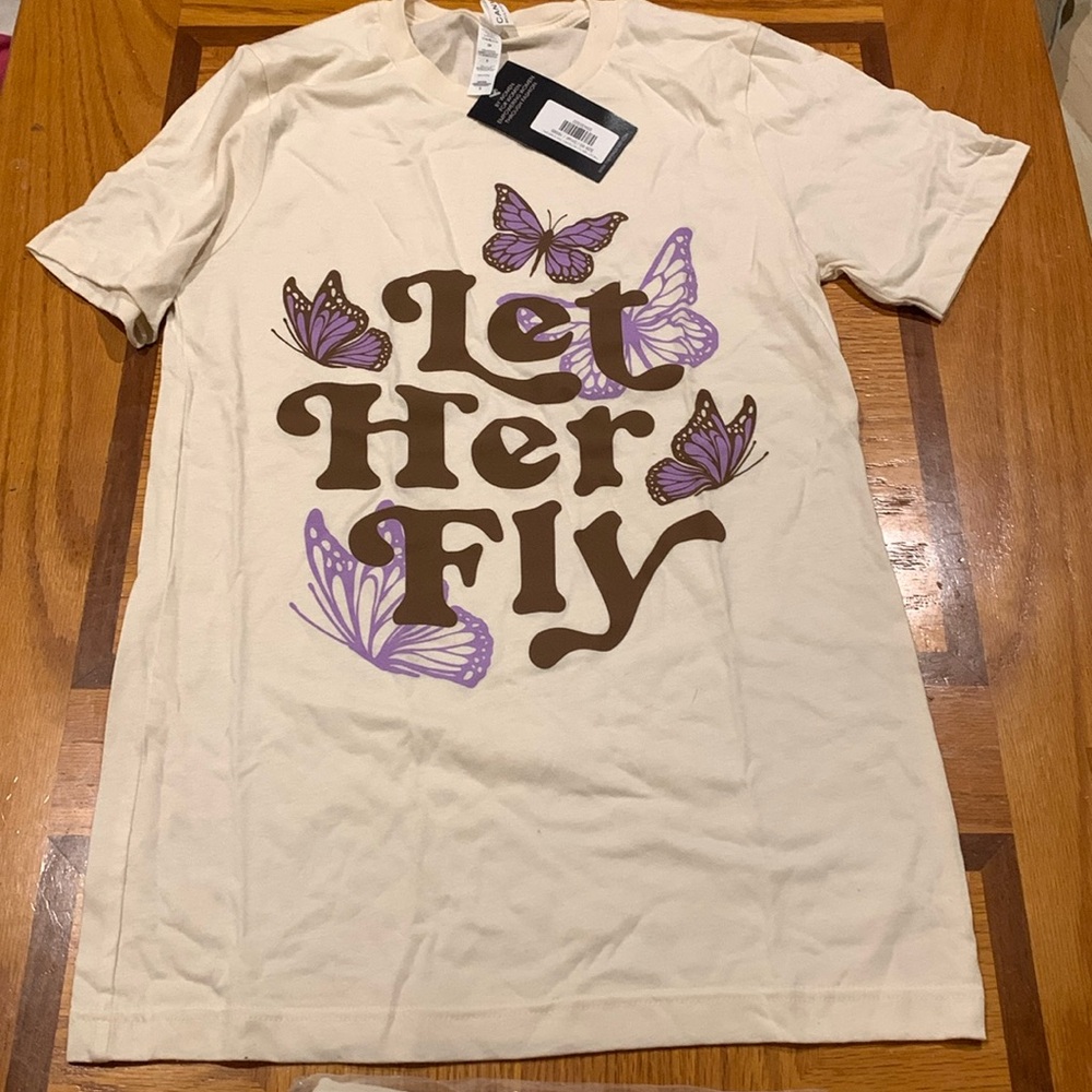 Let her fly butterfly tee in natural